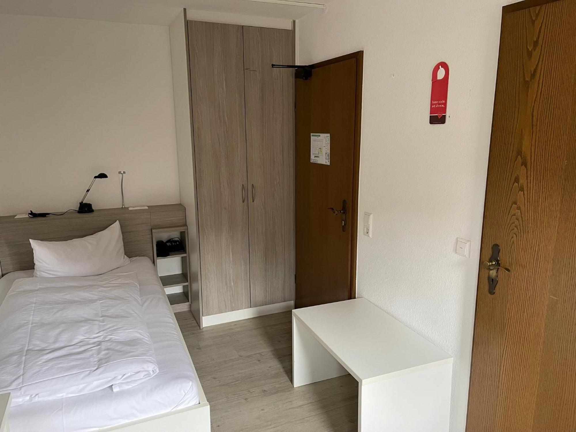 Landhotel Sickinger Hof Walldorf  Ngoại thất bức ảnh